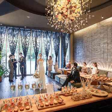 The Opera(オペラ) ウェルカムパーティの衣装は、ウェディングドレス姿でもカジュアルドレス着用でもOK