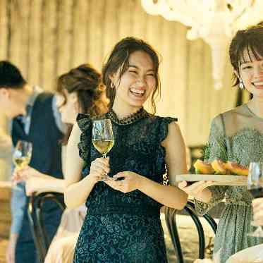 The Opera(オペラ) 挙式前からお二人の普段通りの姿を見てゲストもほっこりリラックス!