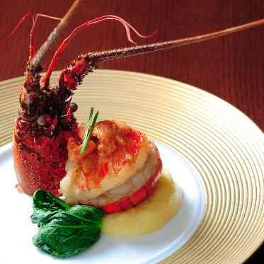 The Opera(オペラ) 活オマール海老のロティ