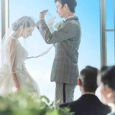 ラグナスイート新横浜 ホテル&ウエディング 空気が澄む時期にもグリーンコーディネートはぴったり