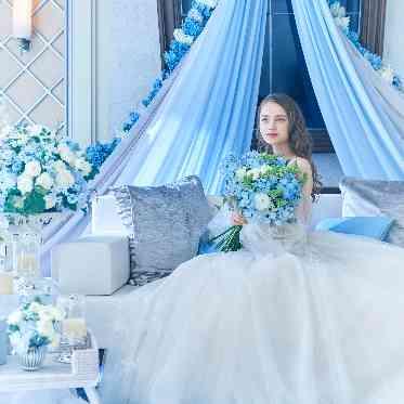 ラグナスイート新横浜 ホテル&ウエディング かわいらしくコーディネートが施された会場で、憧れのお姫様になれる