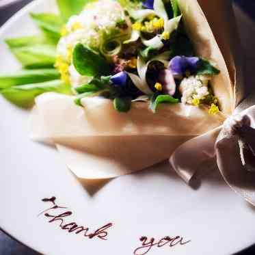 ラグナスイート新横浜　ホテル＆ウエディング メッセージプレートで感謝を伝えて