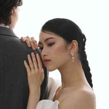 ラグナスイート新横浜 ホテル&ウエディング 専属ドレスショップ【PRIMACARA】