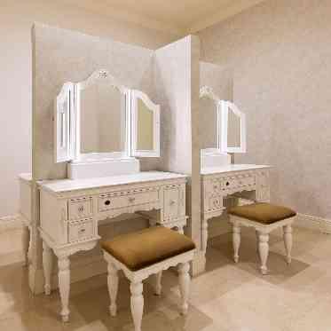 アニヴェルセル 表参道 着付けやヘアセットも可能