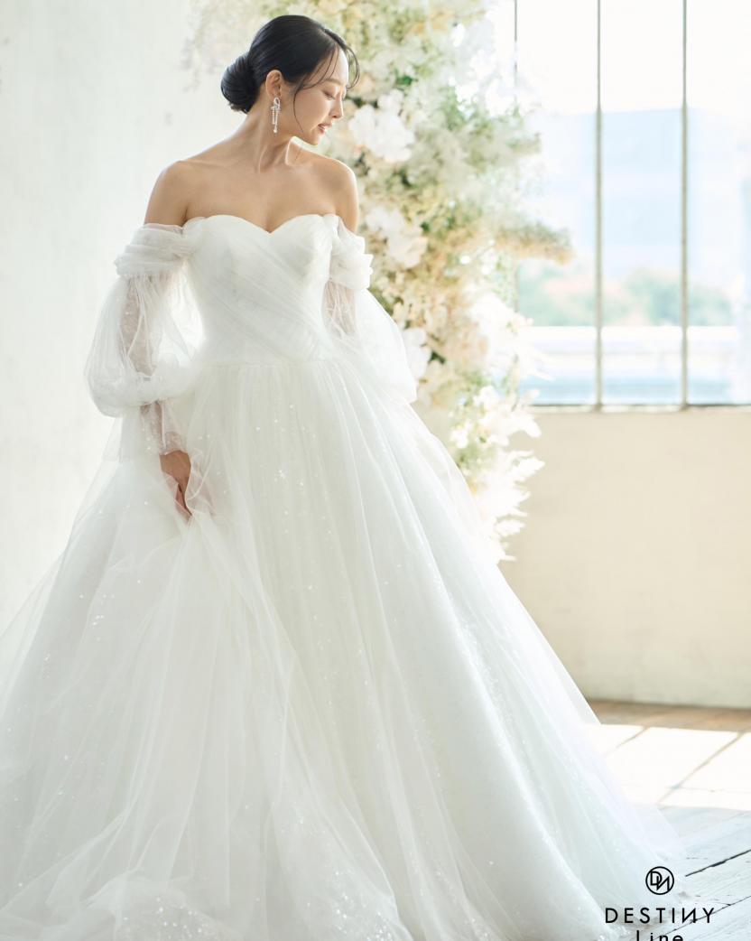 星ヶ丘迎賓館 アートグレイスクラブ ドレス・衣装