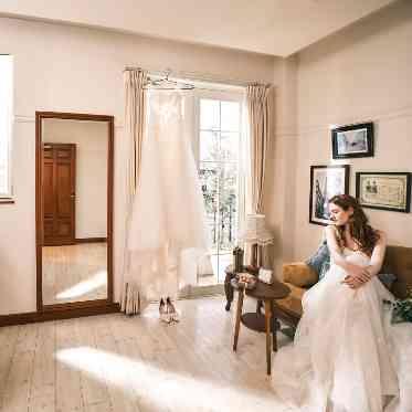 Rouge Blanc(ルージュ:ブラン) ●BRASSグループ 1日中貸切で使えるブライズルーム。ゆっくり花嫁支度を整えて。