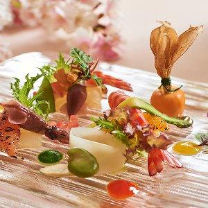 Rouge Blanc(ルージュ:ブラン) ●BRASSグループ 季節に合わせて4種類のコース料理を用意。旬の食材をふんだんに使用して彩り鮮やか
