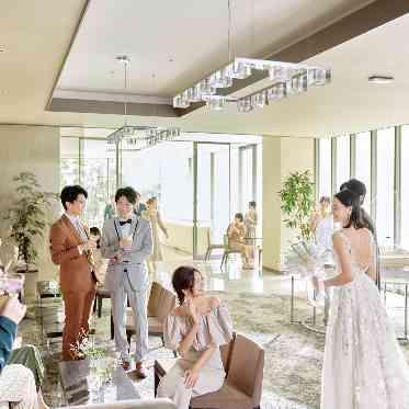 アルカンシエル luxe mariage 名古屋 広々とした待合室も魅力