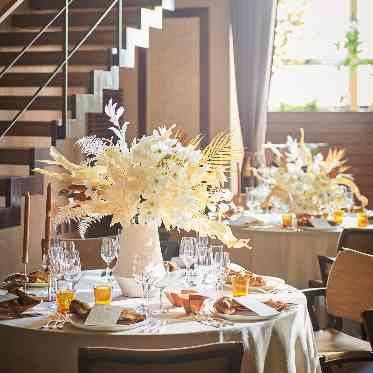 アルカンシエル luxe mariage 名古屋 コーディネート次第でカジュアルにもシックにも自由自在に変化♪