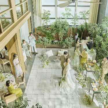 テラスの使い方は自由なので思い思いの時間を過ごして