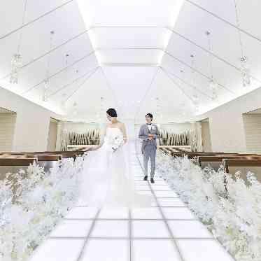 アルカンシエル luxe mariage 名古屋 光あふれる白亜のチャペル