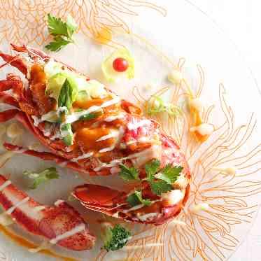 アルカンシエル luxe mariage 名古屋 アルカンシエルのスペシャリテのひとつ。オマール海老の塩麴マリネ