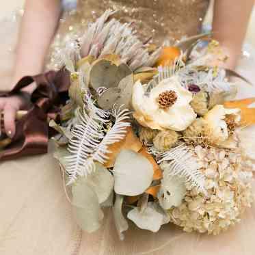 アルカンシエル luxe mariage 名古屋 ブーケも専属のコーディネーターと打ち合わせ。