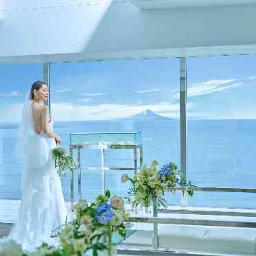 SCAPES THE SUITE(スケープス ザ スィート) 遮るものが無い碧い絶景が心をほぐす