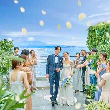 SCAPES THE SUITE(スケープス ザ スィート) 挙式後は隣のテラスでウェルカムパーティーを
