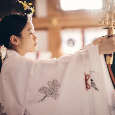 SCAPES THE SUITE(スケープス ザ スィート) 由緒正しい「森戸神社」で日本人の心に触れる挙式を