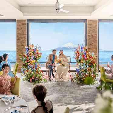 SCAPES THE SUITE(スケープス ザ スィート) 目の前に広がる碧い絶景の中、ゲストと同じ目線で過ごす大人のパーティー。