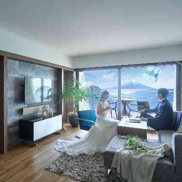 SCAPES THE SUITE(スケープス ザ スィート) 前日か当日に宿泊ができるスイートルーム。フェアでお部屋の雰囲気も体感。