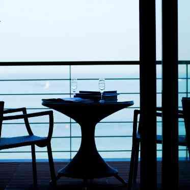 SCAPES THE SUITE(スケープス ザ スィート) 海を間近で感じられるリゾートホテル