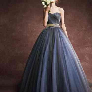 SCAPES THE SUITE(スケープス ザ スィート) 提携のドレスショップで、おふたりに似合い、会場でより映える衣装をご用意