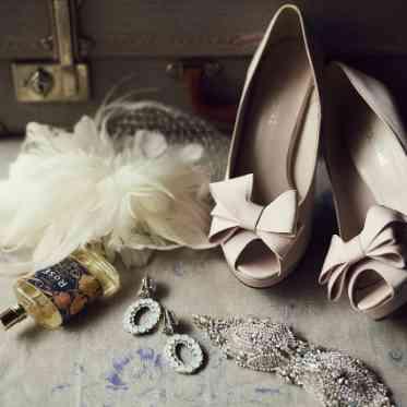 SCAPES THE SUITE(スケープス ザ スィート) ドレスをより華やかに演出する小物もカスタマイズして