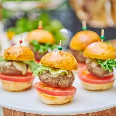 アルカンシエル横浜 luxemariage 【インスタ映え】フィンガーフードは見た目も華やか☆ゲストからは『かわいい』の声!