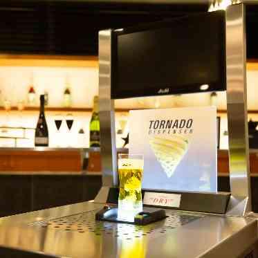 アルカンシエル横浜 luxemariage 【動画映え】『トルネード・ディスペンサー』下から出てくるサーバーはハマる人多数!