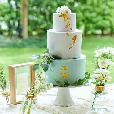 Argent Parme(アージェントパルム) ●BRASSグループ トレンドの金箔を使ったウエディングケーキ♪ナチュラルな雰囲気にもピッタリ