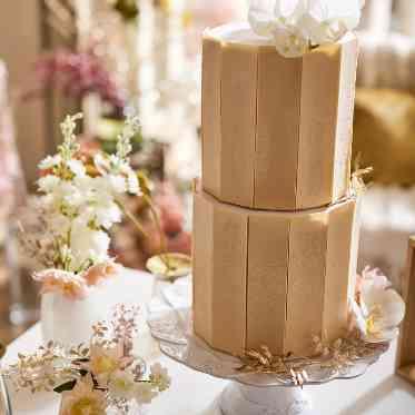 Argent Parme(アージェントパルム) ●BRASSグループ ピンク×お花ケーキ