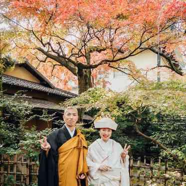 料亭 か茂免 11月末~12月上旬は彩り豊かな紅葉もご覧いただけます。