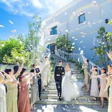 AILE d’ANGE garden(エル・ダンジュ ガーデン) 大階段でのフラワーシャワー