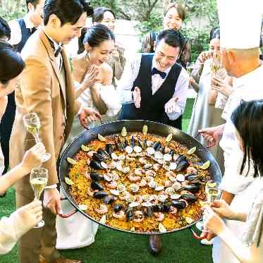 AILE d’ANGE garden(エル・ダンジュ ガーデン) 大きなパエリア鍋を囲んで