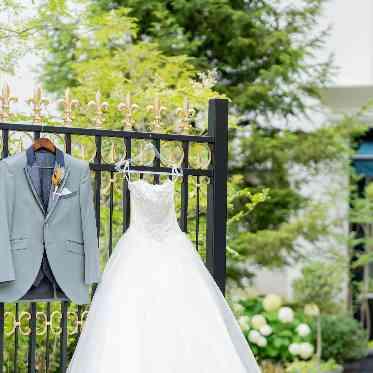 AILE d’ANGE garden（エル・ダンジュ ガーデン） 入り口にドレスを飾るのも◎