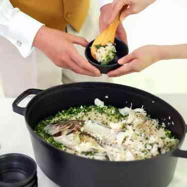 AILE d’ANGE garden(エル・ダンジュ ガーデン) 例えばおふたりで締めの鯛飯をゲストに振る舞っては?