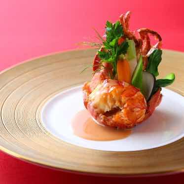 AILE d’ANGE garden(エル・ダンジュ ガーデン) カナダから空輸で届くオマールエビ。ブリブリ感は今まで味わったことのない美味さ☆