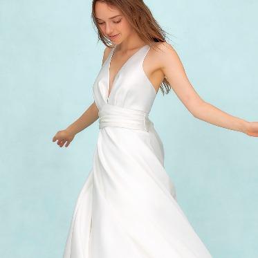 AILE d’ANGE garden(エル・ダンジュ ガーデン) シンプルに綺麗なドレスを