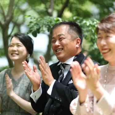 AILE d’ANGE NAGOYA(エル・ダンジュ ナゴヤ) 親御様もゲストからも笑顔あふれる拍手が