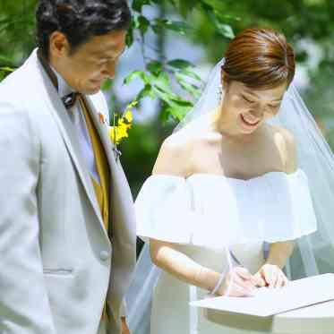 AILE d’ANGE NAGOYA(エル・ダンジュ ナゴヤ) やわらかな自然光と、緑に囲まれて大切な挙式を。