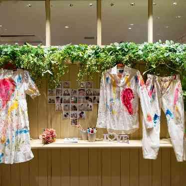 AILE d’ANGE NAGOYA(エル・ダンジュ ナゴヤ) ラウンジから完全貸切だから、お二人らしく装飾もOK!挙式前からゲストが楽しめる!