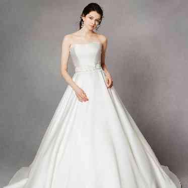 AILE d’ANGE NAGOYA(エル・ダンジュ ナゴヤ) シンプルな大人Aライン