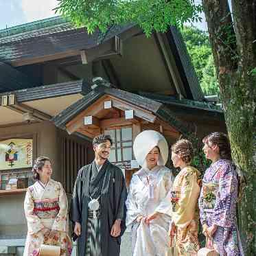 東郷神社・ルアール東郷 一万坪の自然に包まれた原宿の杜で上げる神前式。