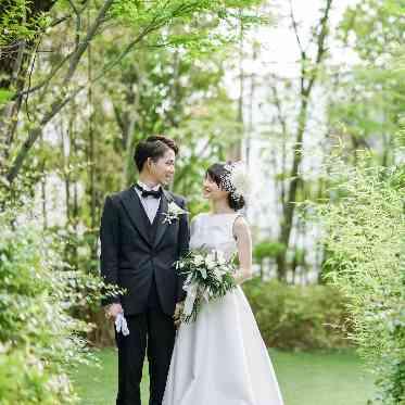 四季折々の景色が広がる館内は、何気ない姿も絵になる。