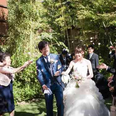 ガーデンでのフラワーシャワー