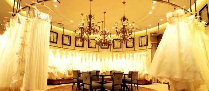 ザ フナツヤ ドレス・衣装の写真1