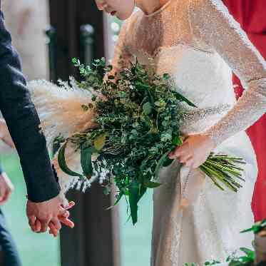 ザ フナツヤ 季節やテーマにあわたコーディネートをご提案いたします。