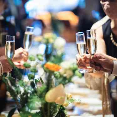 CEDAR THE CHOP HOUSE & BAR(セダー ザ チョップ ハウスアンドバー) ゲストの会話も弾むパーティーを