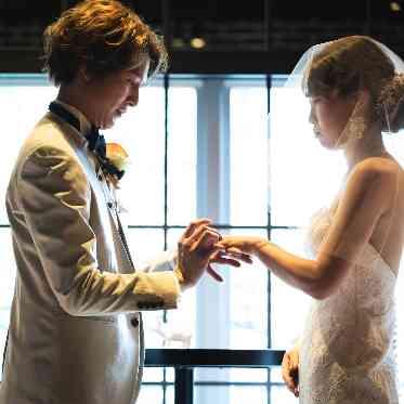 CEDAR THE CHOP HOUSE & BAR(セダー ザ チョップ ハウスアンドバー) Diningの空間をチャペルに組み替えてお二人だけのオリジナル挙式を♪