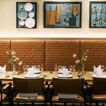 CEDAR THE CHOP HOUSE & BAR(セダー ザ チョップ ハウスアンドバー) テーブルコーディネート