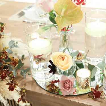 THE MAGNUS TOKYO (ザ マグナス トウキョウ) キャンドルを交えたデザインは、アンティークな印象に