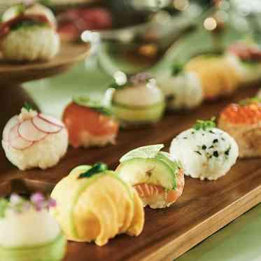 THE MAGNUS TOKYO (ザ マグナス トウキョウ) 手毬寿司のビュッフェで少し和テイストのアレンジも楽しめる